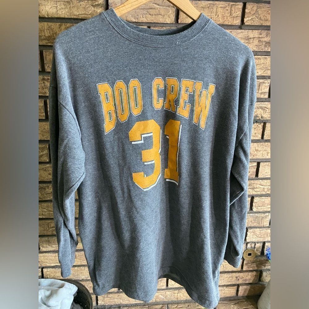 Crew neck